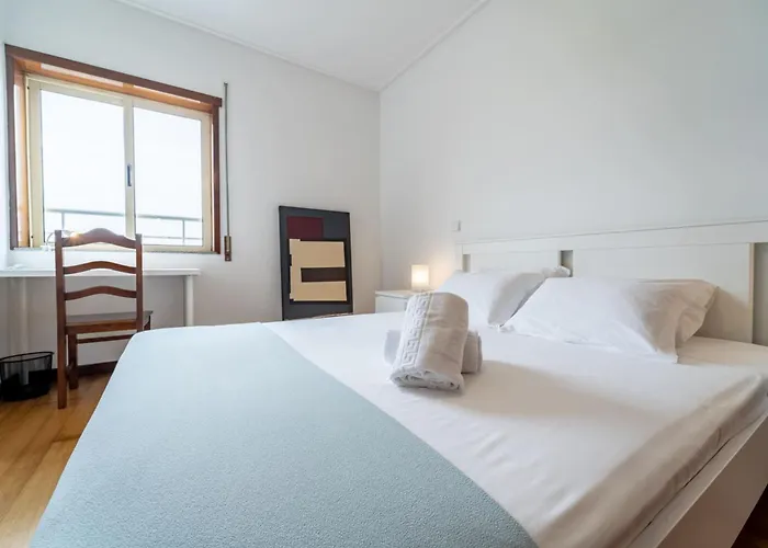 Artur Bivar - T4 Familiar Junto Ao Parque Desportivo Da Rodovia - 公寓