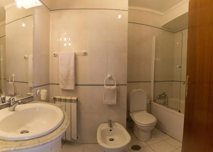 公寓 Artur Bivar - T4 Familiar Junto Ao Parque Desportivo Da Rodovia - *